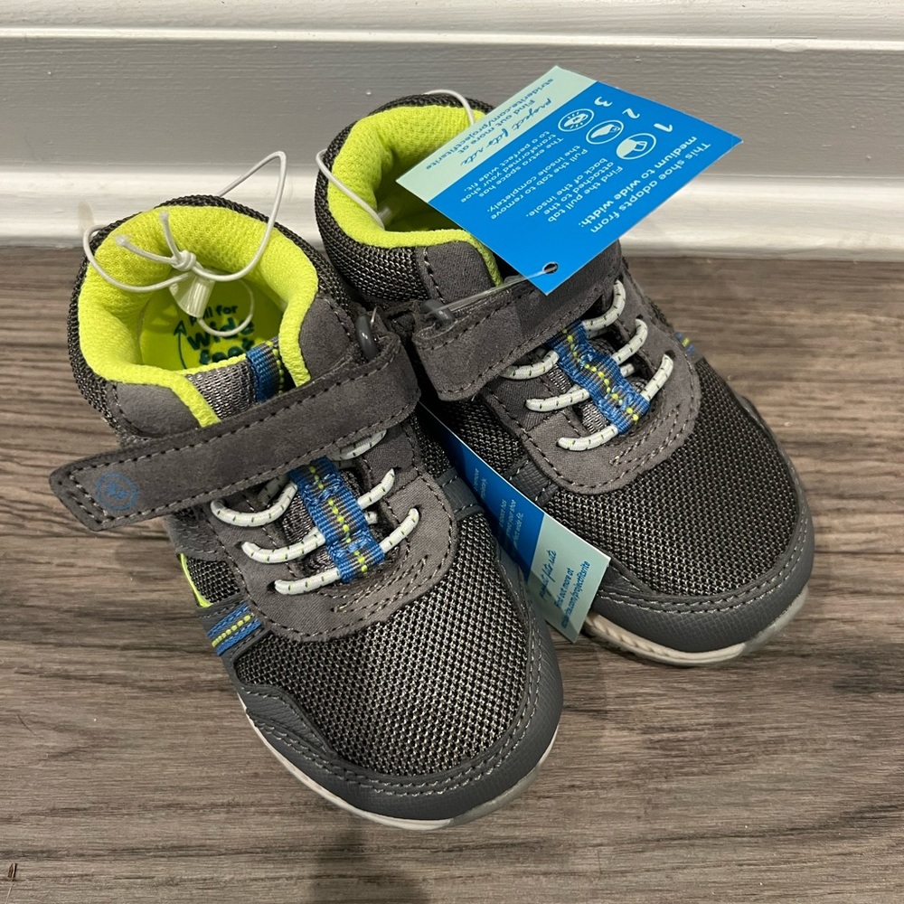 Stride Rite Hickory Boys Sneakers Grey Size 6 Brand New